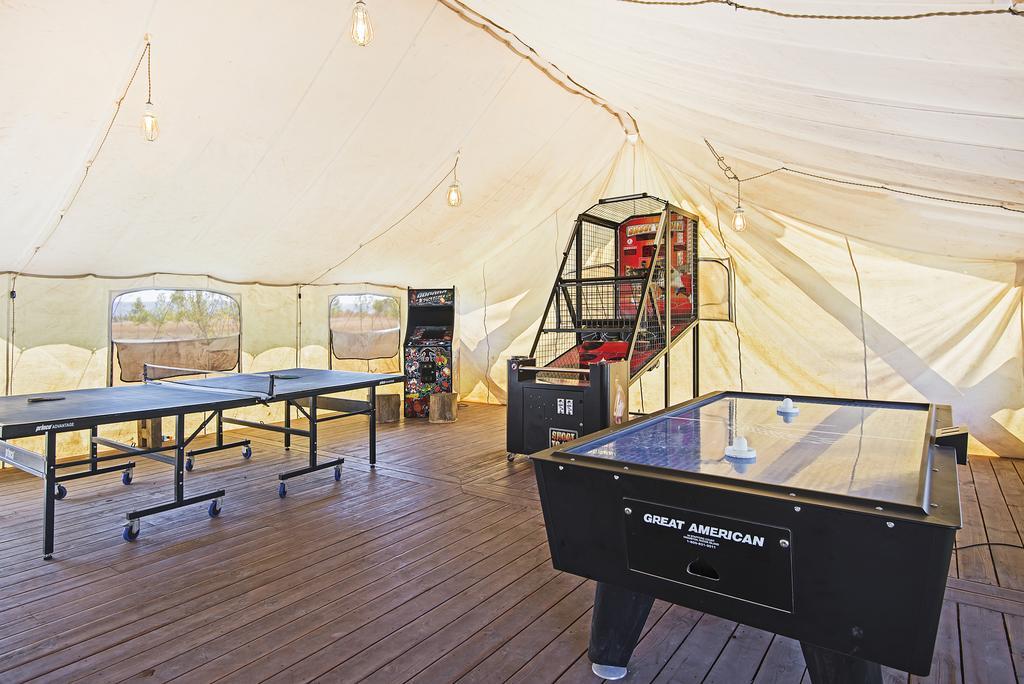 Conestoga Ranch Glamping Resort Гардън Сити Екстериор снимка