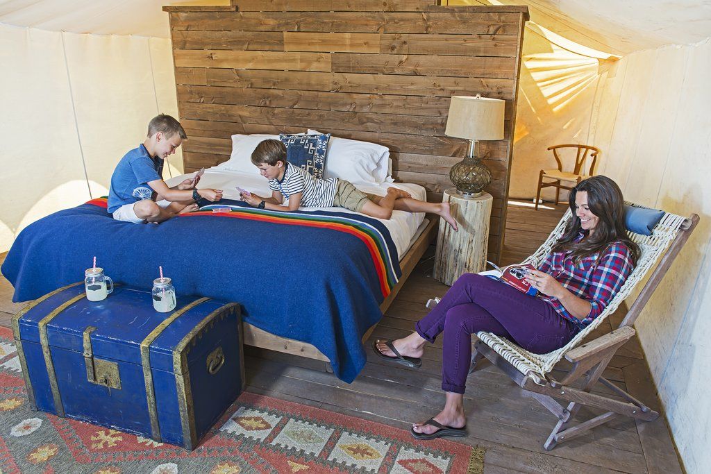 Conestoga Ranch Glamping Resort Гардън Сити Екстериор снимка