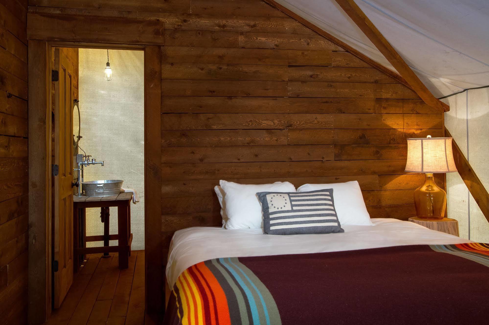 Conestoga Ranch Glamping Resort Гардън Сити Екстериор снимка