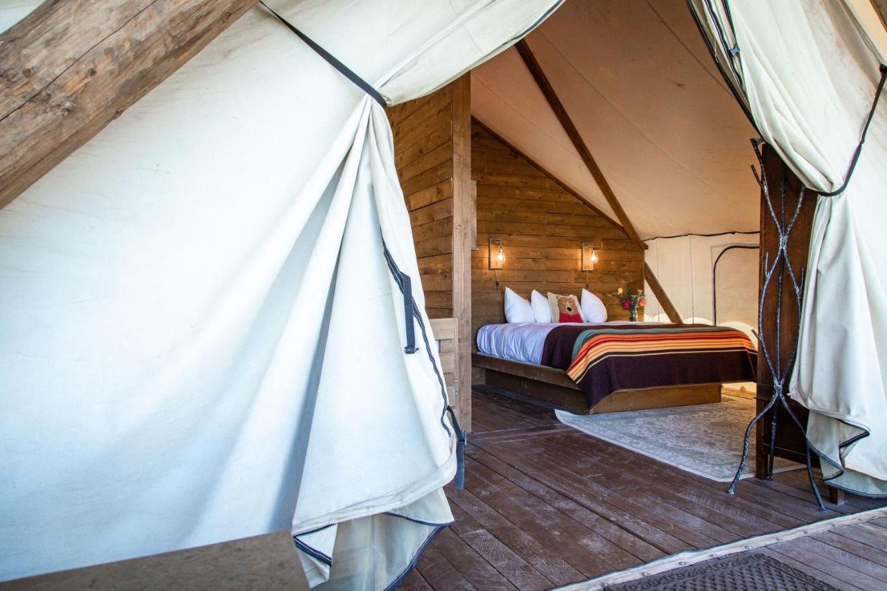 Conestoga Ranch Glamping Resort Гардън Сити Екстериор снимка
